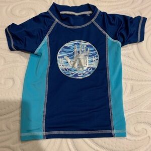 Body Glove Swim Shirt Size 4